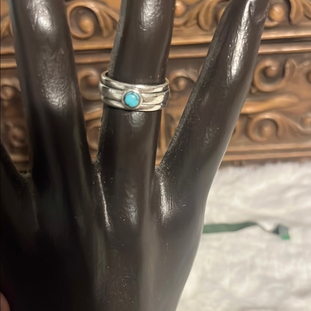 Silver Turquoise Ring - Picture 2 of 3
